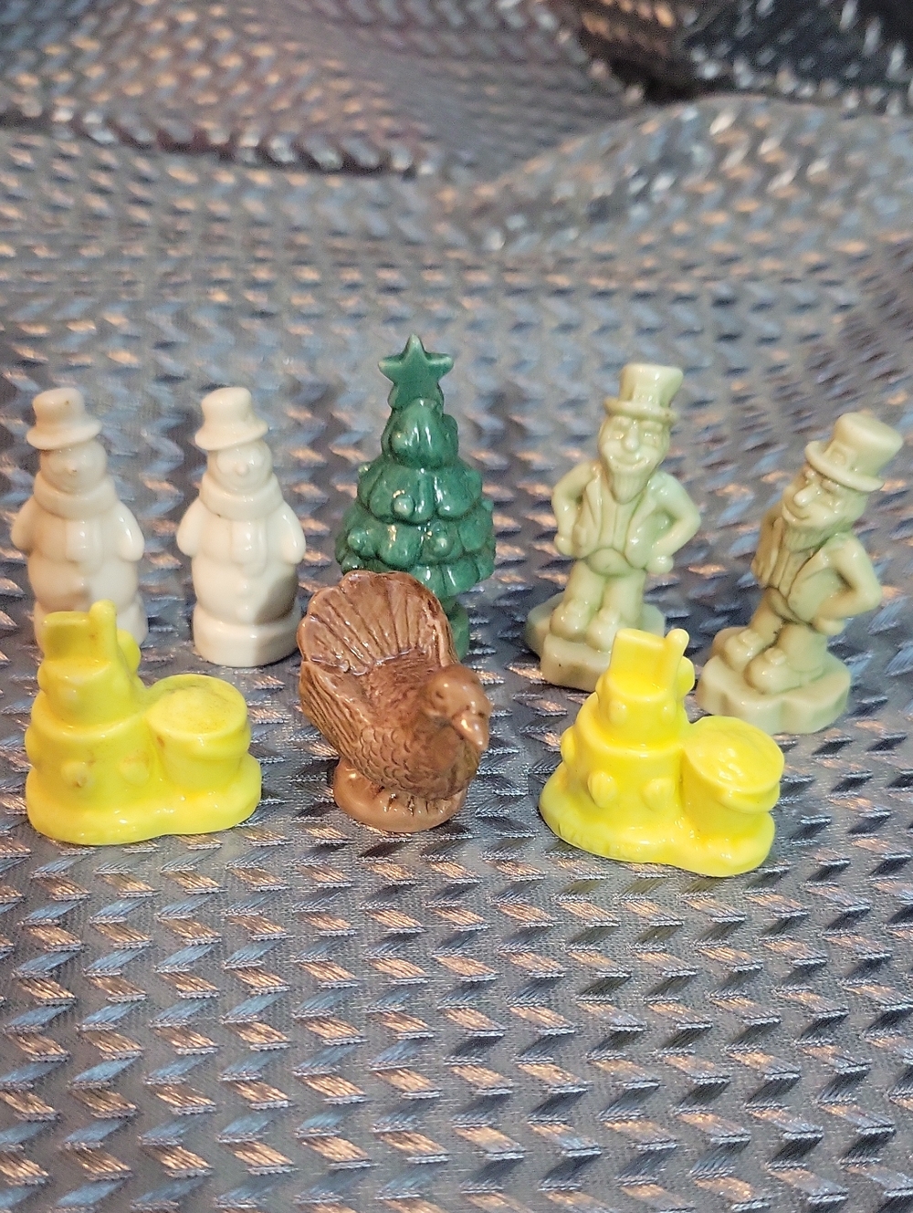 Wade Whimsies Red Rose Tea Ceramic Holiday Seasonal Figurines 2008 Set Of 8